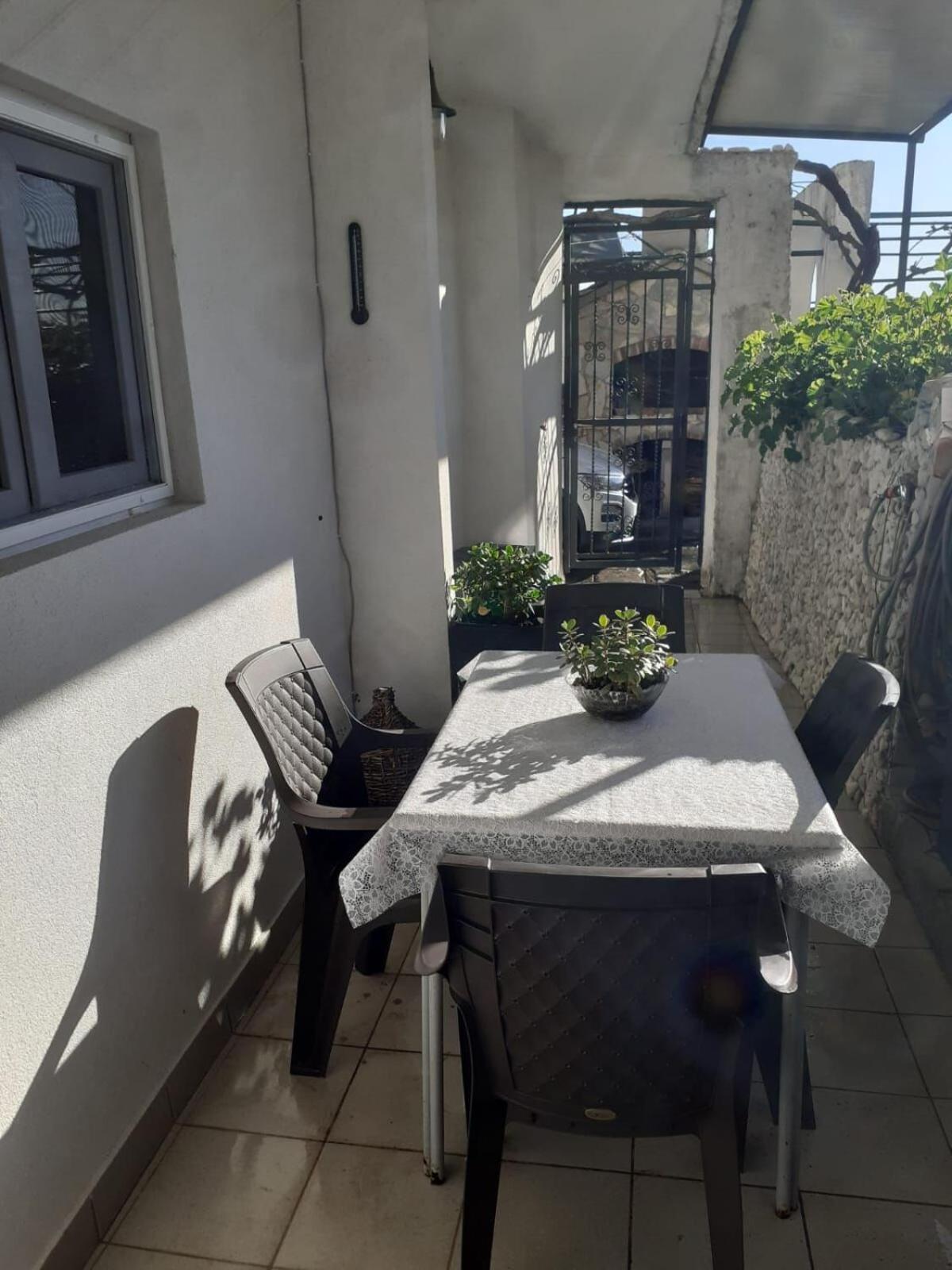 Apartment Jure Брист Экстерьер фото
